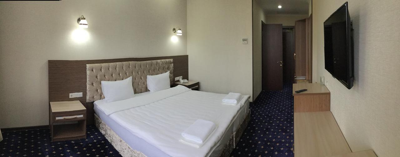 Hotel Khanaka Turkistan Buitenkant foto