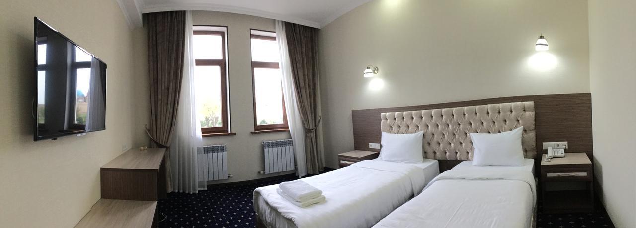 Hotel Khanaka Turkistan Buitenkant foto