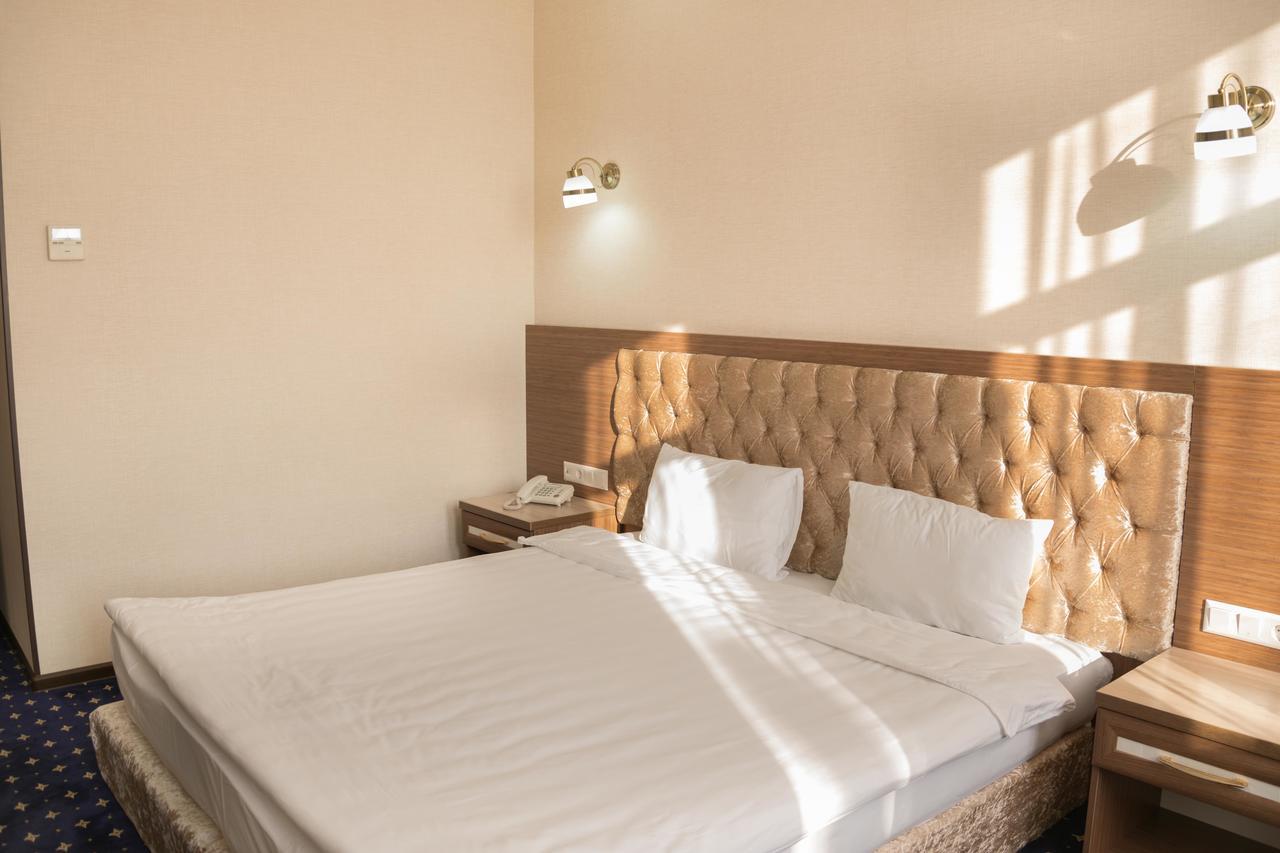 Hotel Khanaka Turkistan Buitenkant foto